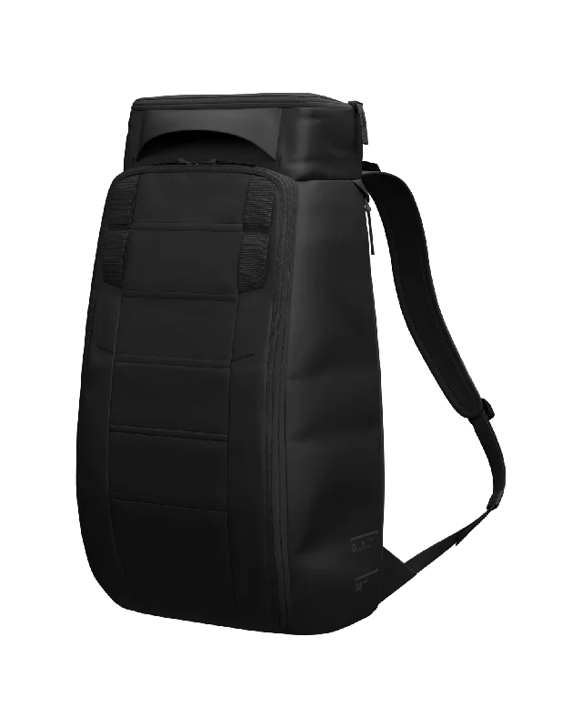 Hugger Backpack 30L Black Out